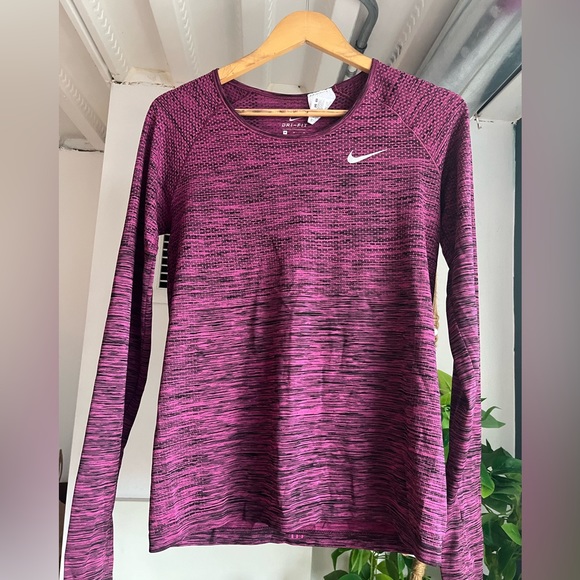 Nike Dri-Fit Long Sleeve (M) - Picture 1 of 1